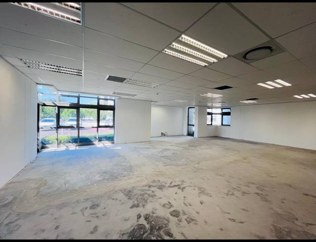 536M² OFFICE TO LET IN WATERFALL